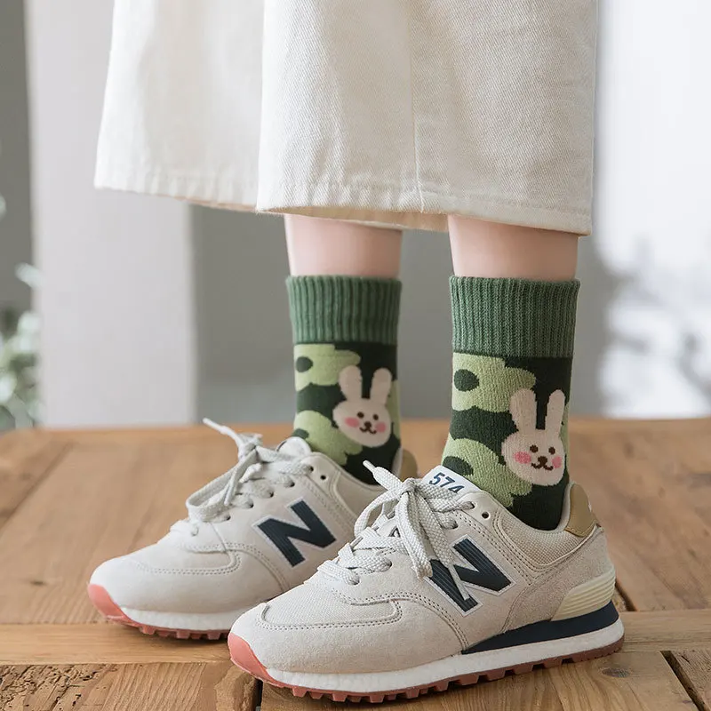 Socks wholesale running towel socks autumn and winter women explosive fashion socks