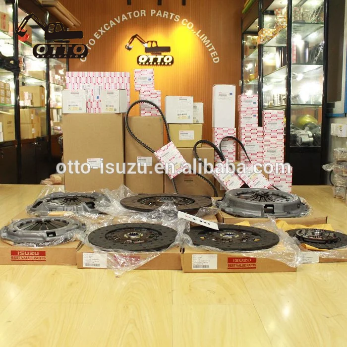 ZX200 HPV102 CYLINDER HEAD 1027131