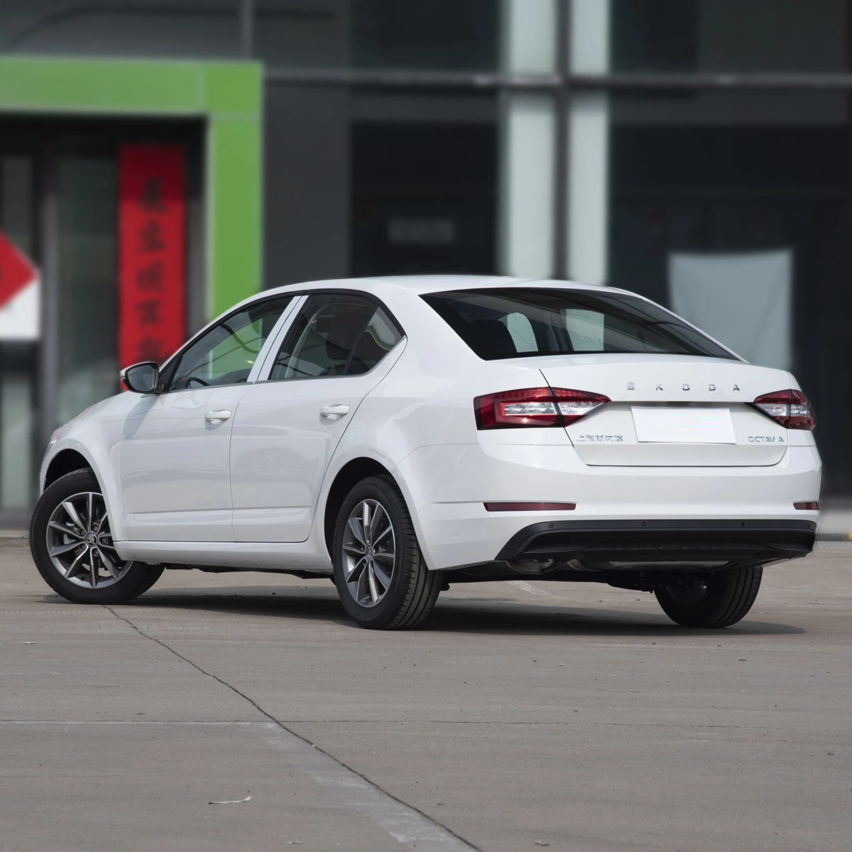 2023 Skoda Oktavia бензин 110 кВт 5 дверей мест 200 км/ч Skada для продажи