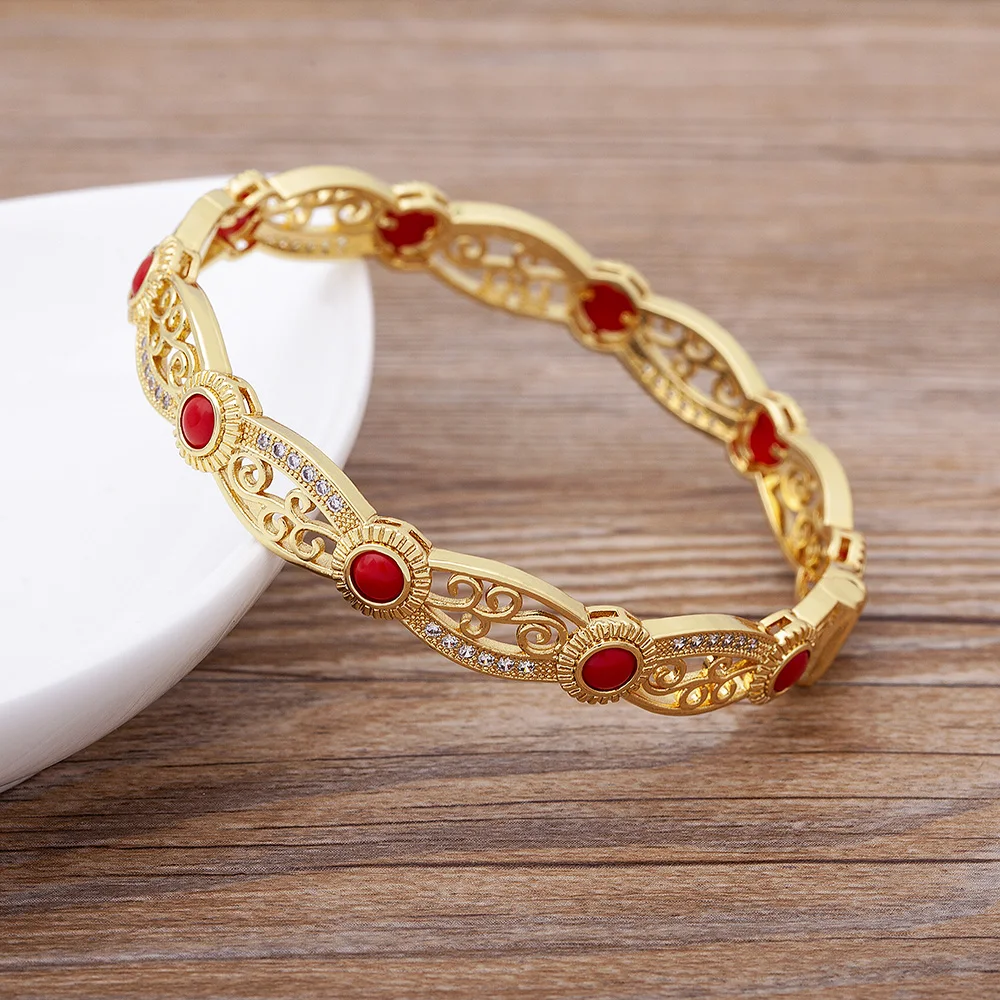 Vintage Indian Style Hollowed Out Gold Bracelets for Women Cubic Zircon Round Design Charm Bangles Wedding Party Jewelry Gift