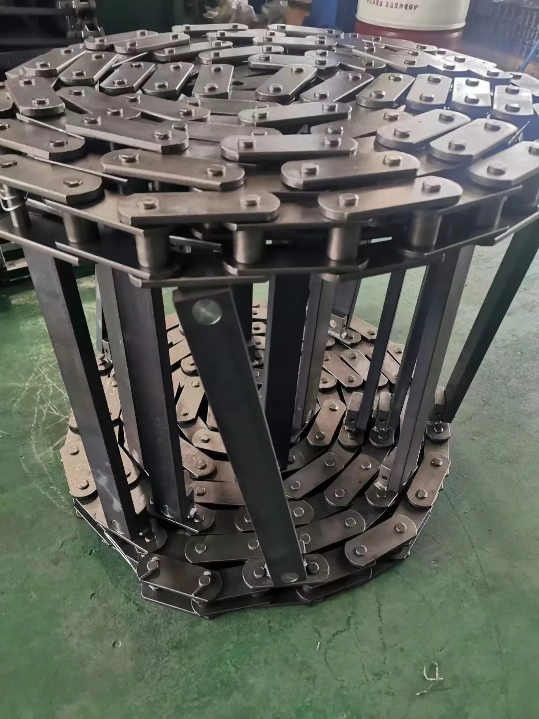 transport materials scraper chain to ensures optimal performance for paver machines