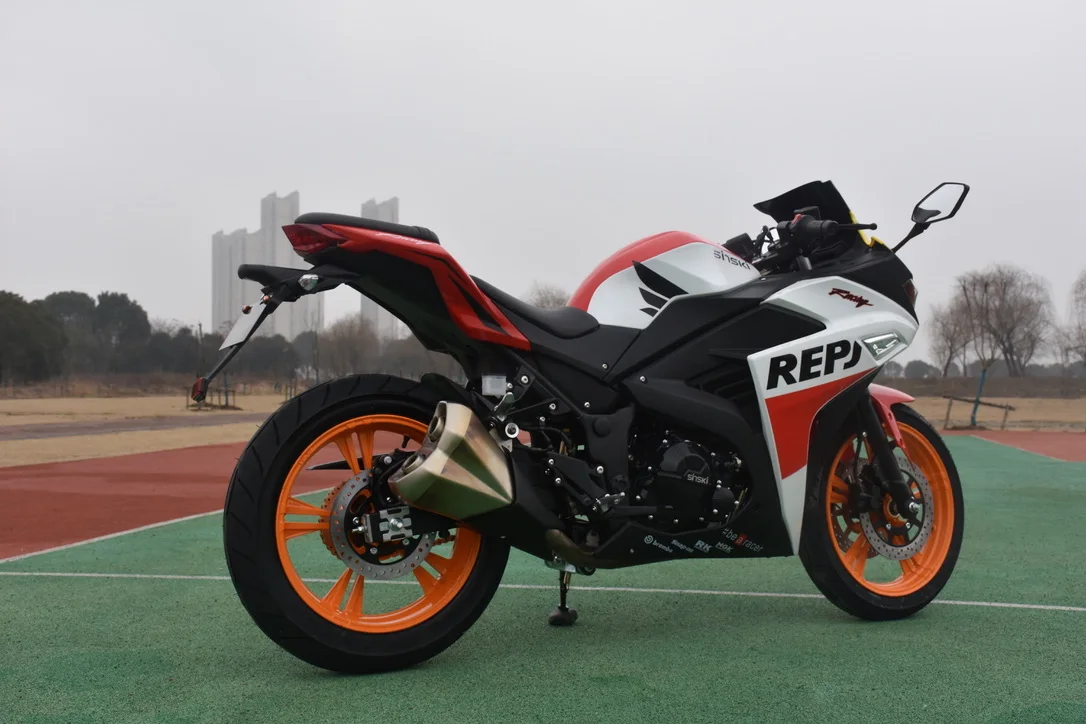 China Super Sinski motorcycle sale customize CKD 150cc 200cc 300cc 400cc motorcycles scooter Gas motorcycle