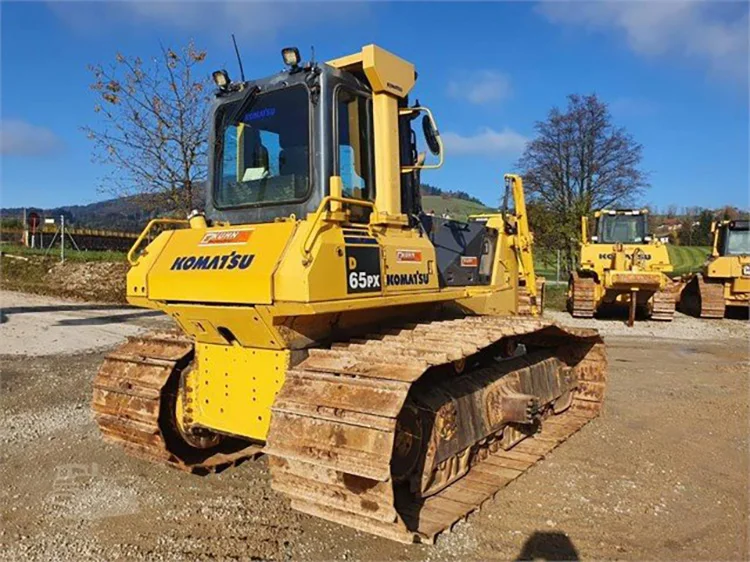 Japan small crawler used komatsu D65 D71 bulldozer price D65P d65ex dozer d65ex-12 d65ex-17 d65ex-18 for sale
