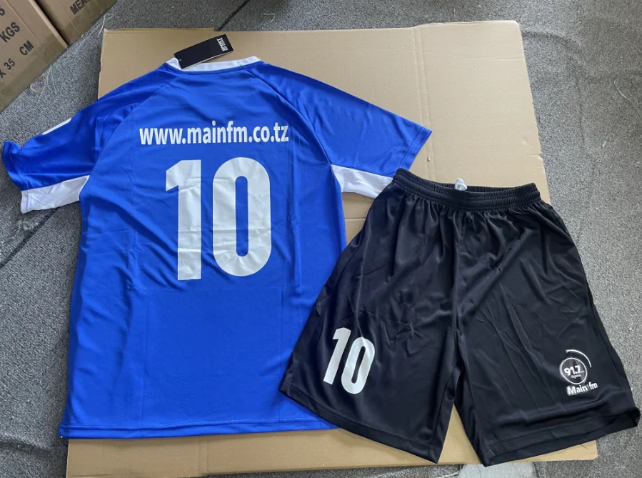 Fashionable Soccer Uniforms High Quality Soccer Jersey Custom Training Sports Football Jersey