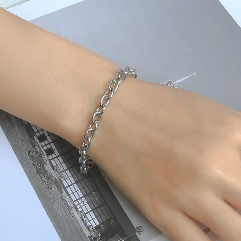 Jewerly 2021 Gold Plated Stackable Bracelet Twisted Cable Wire O Shape Link Chain Bracelet