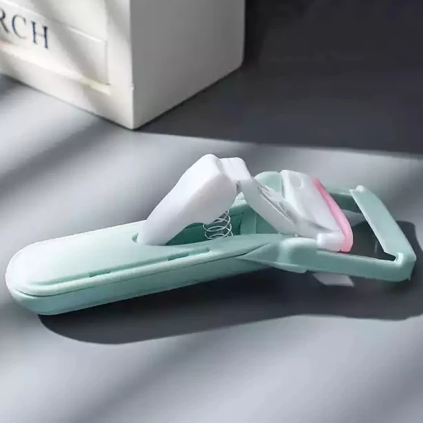 Biumart Makeup Tools Eyelash Curler Portable Press Type Eyelash Curler Not Pinch Eyelid Lash Curl Lasting False Eyelash Clip