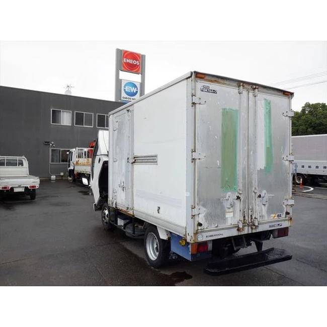 Used isuzu tipper trucks for sale with solid and durable quality