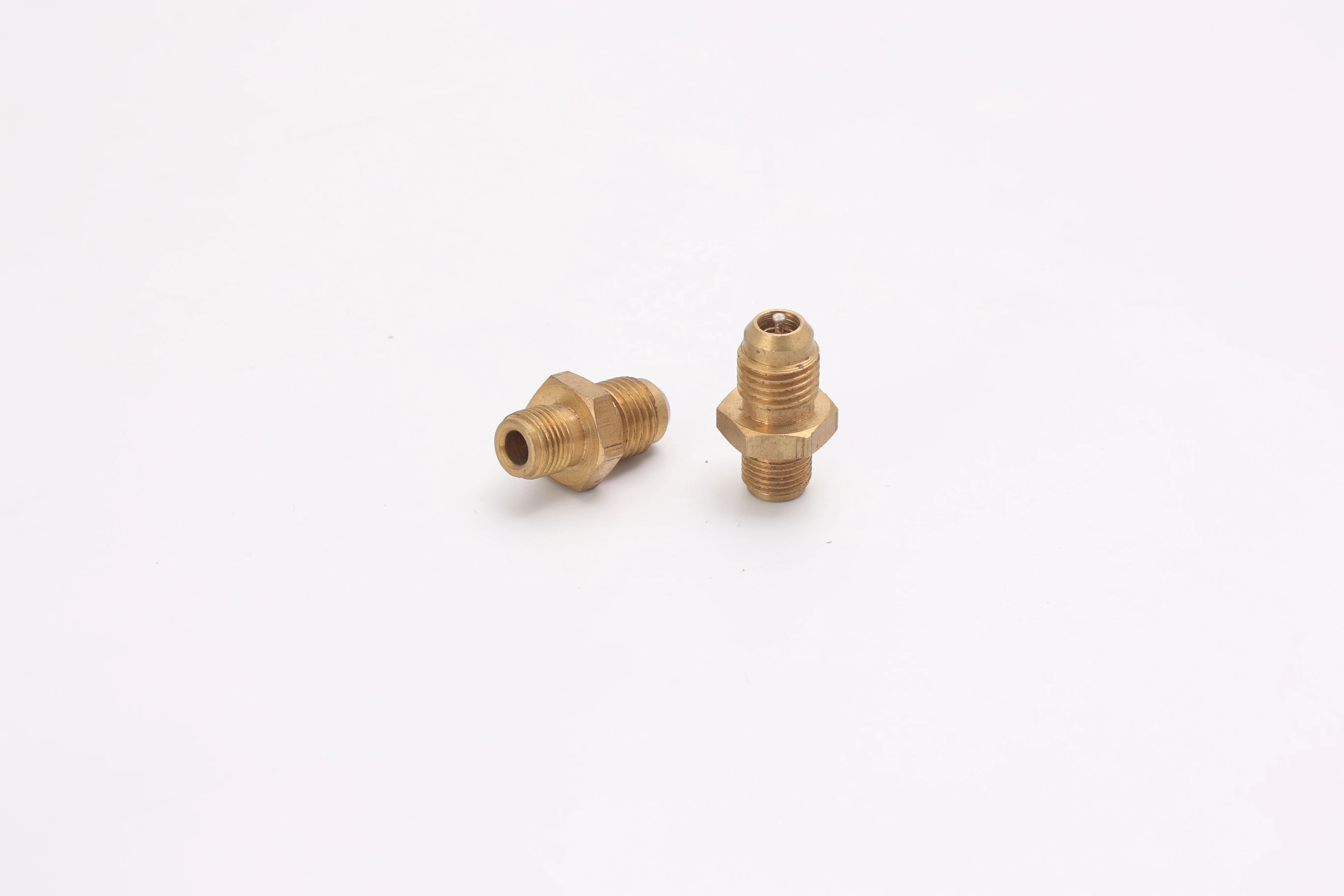 High Quality Brass Grease Nipple Oil Mouth Butter Gun Fittings 90 Degree Oil Lubricating Grease Fittings Nipple For Cars