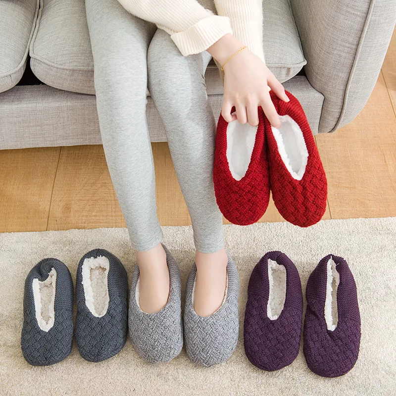High quality winter socks woman thermal fuzzy cozy anti slip knit floor fleece fuzzy slipper socks with grips