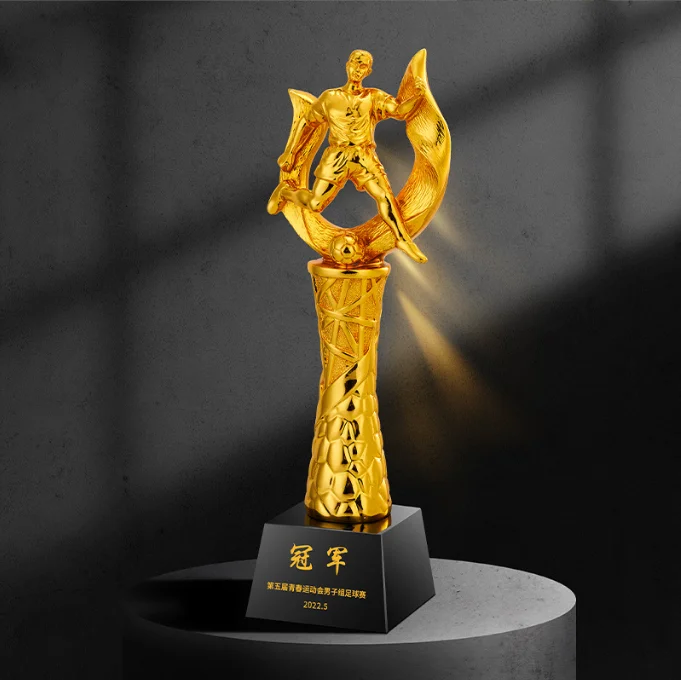 Custom Factory Cheap Price Wholesale Football Customized Award Competition Sport Metal Crystal Football Trophy/Trophy Cup