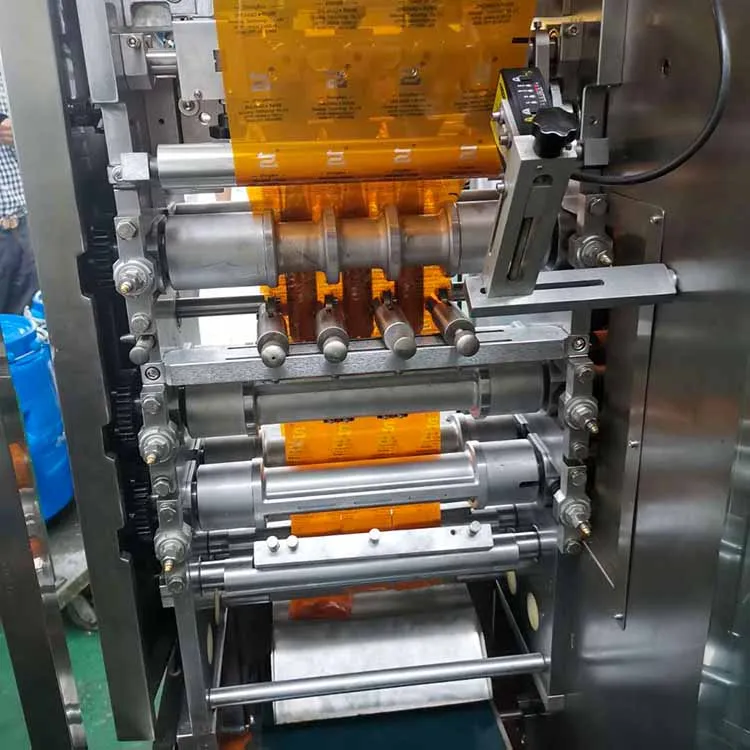 Automatic Vertical Sachet Chocolate Powder Packing Machine Granule Sauce Sachet Powder Packing Machine