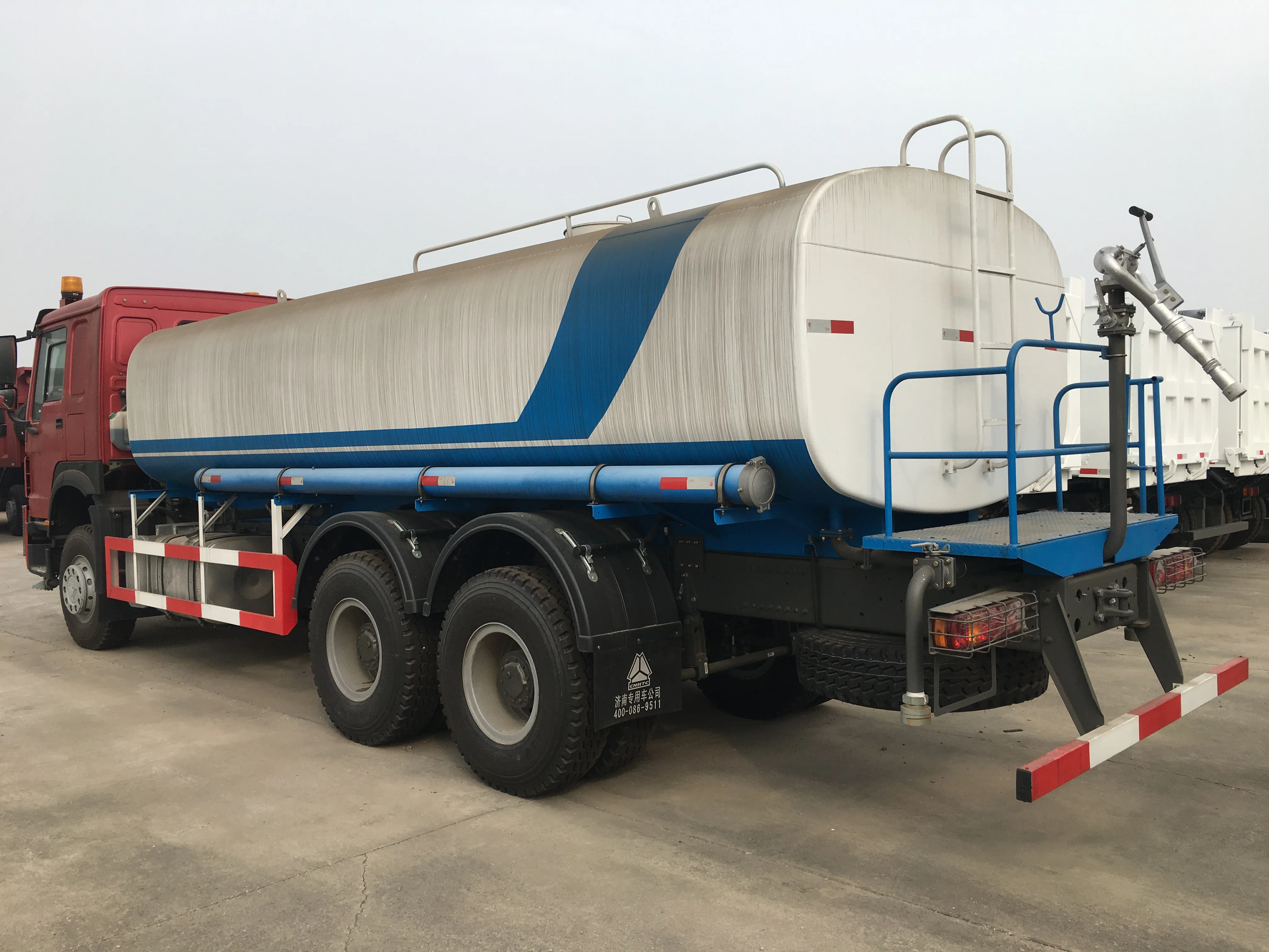 Kunda  Sinotruk Howo Water Tanker Truck 25Cmb  6x4 371 336 290hp 20m3 water spray bowser tanker sprinkler tank truck