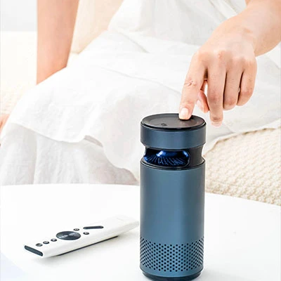 Shenzhen Easycare Manufacturer 2200Mah Mini Car Air Purifier Laminar Flow Hood Hepa Filter