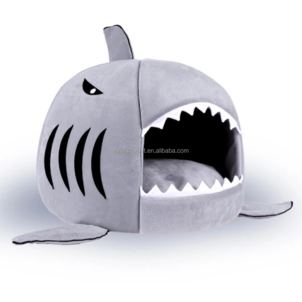 Pod heated seagrass cat bed shark