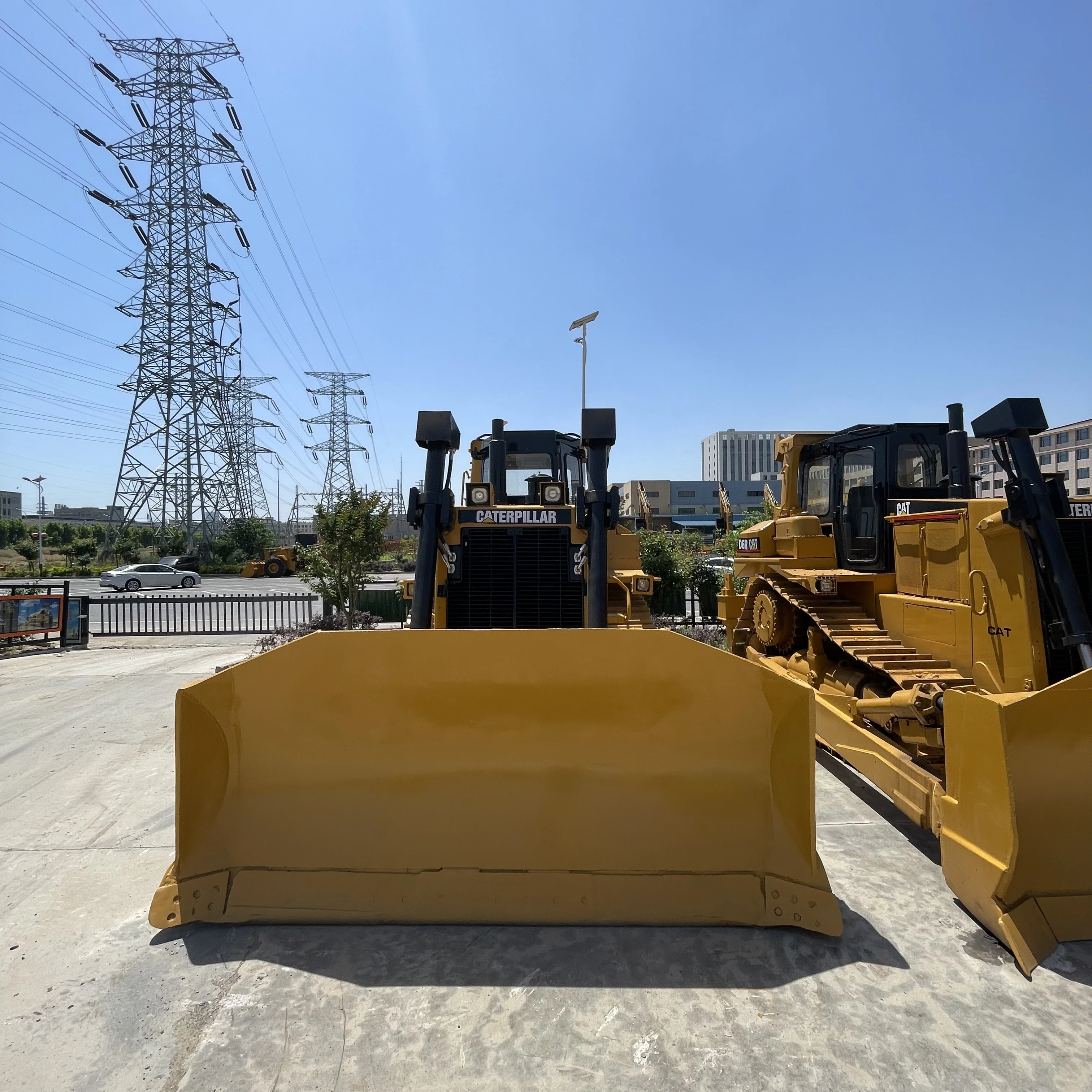 Second-hand CAT D8R bulldozer second hand earth-moving CAT D8R pushdozer with low price and cheap for sale