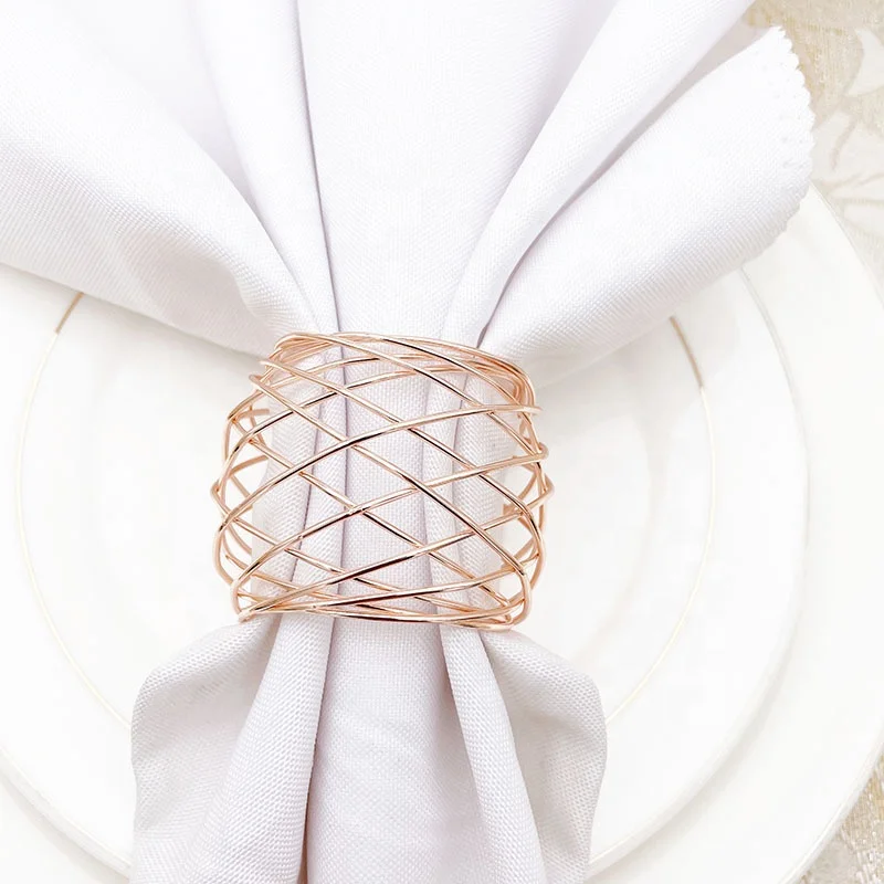 Cheap Round Napkin Rings Rose Gold Hollow Metal Stocked Napkin Holder for Restaurant Table Decoration HWM10