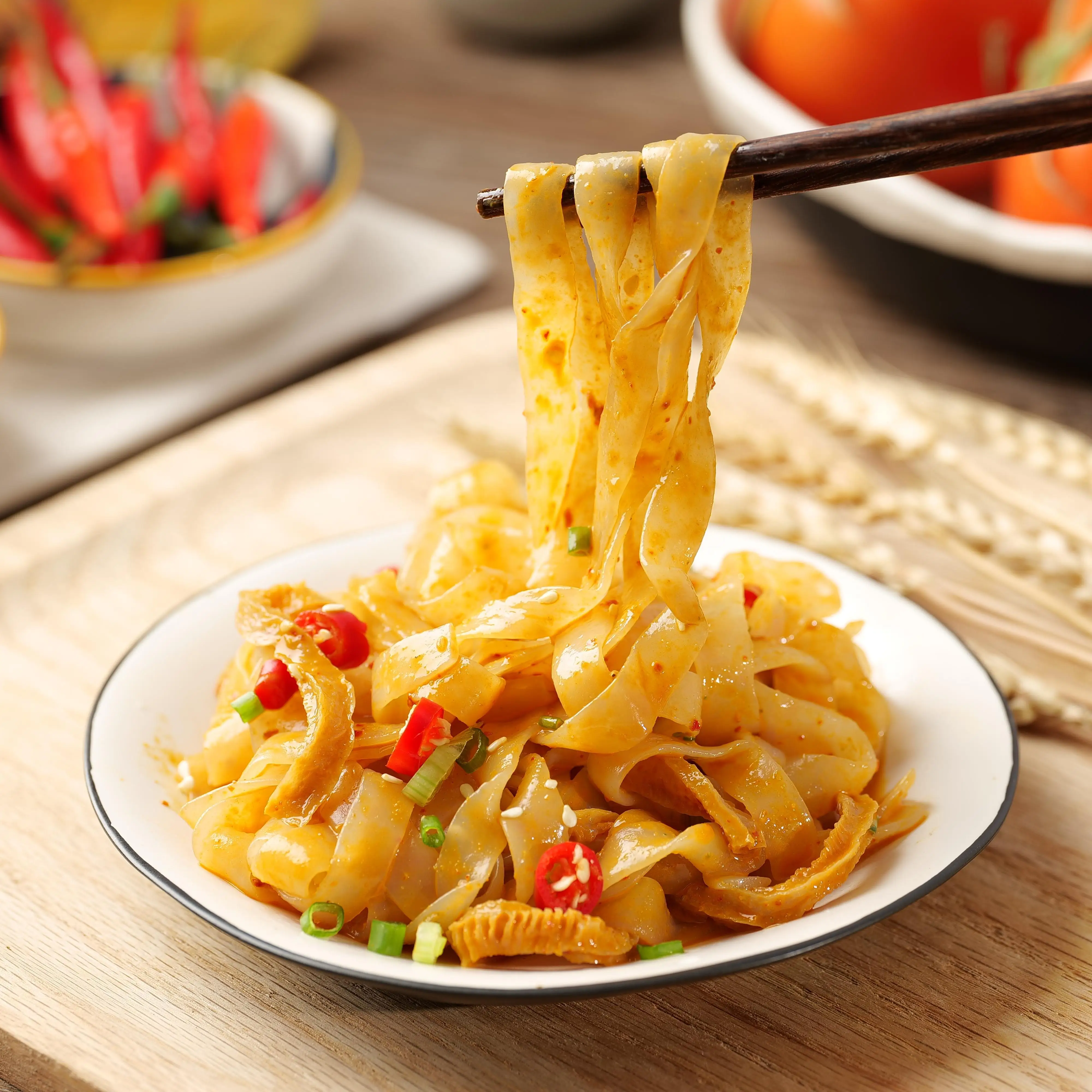 Low calorie low fat konjac Liangpi Konjac products instant noodles ready to eat