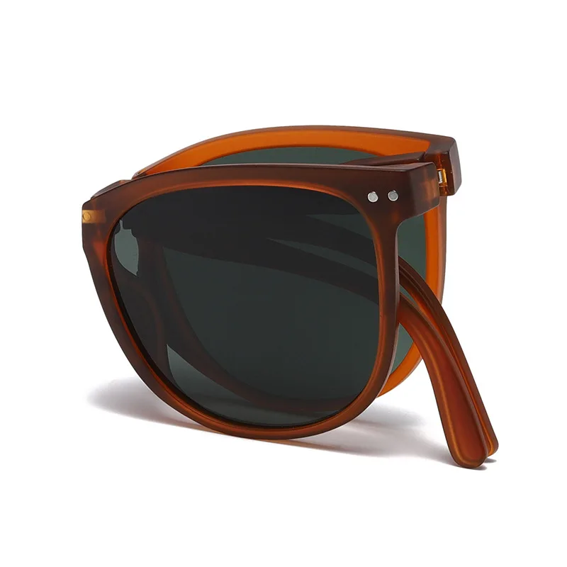 New foldable sunglasses Polarized portable Stylish ultra-light TR two-tone foldable sunglasses