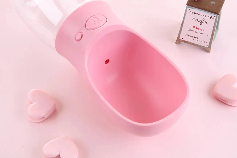 Pet Safe and Healthy Material Outdoor Water Feeding Tool Cats Pet Automatic Water Bottle Dog Water Cup