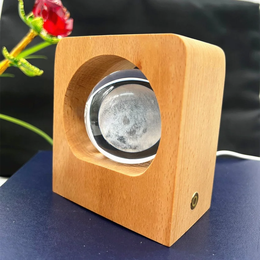 New Design 3D Christmas Kids Birthday Gift Astronaut Moon Solar System Planet Engraved Lamp Crystal Ball Light