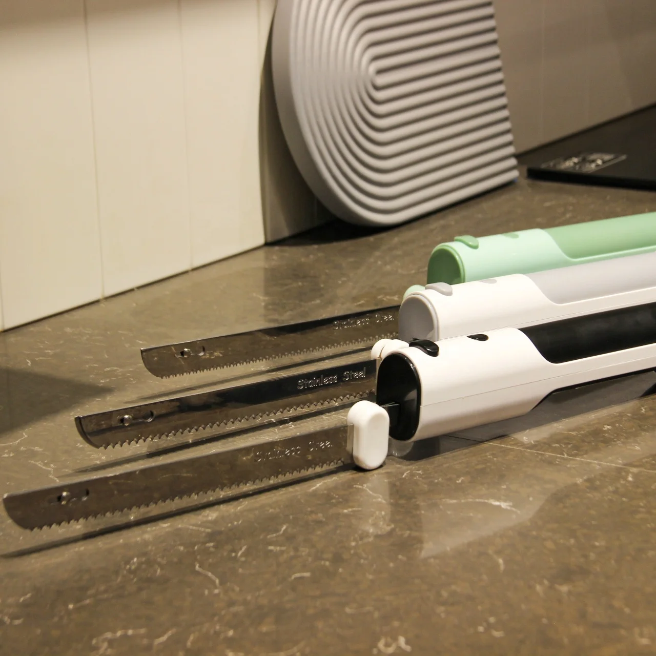 Hot Sale Cordless Rechargeable Li Battery Table Knife Stainless Steel Steak Chef Knife Set Electric Knife