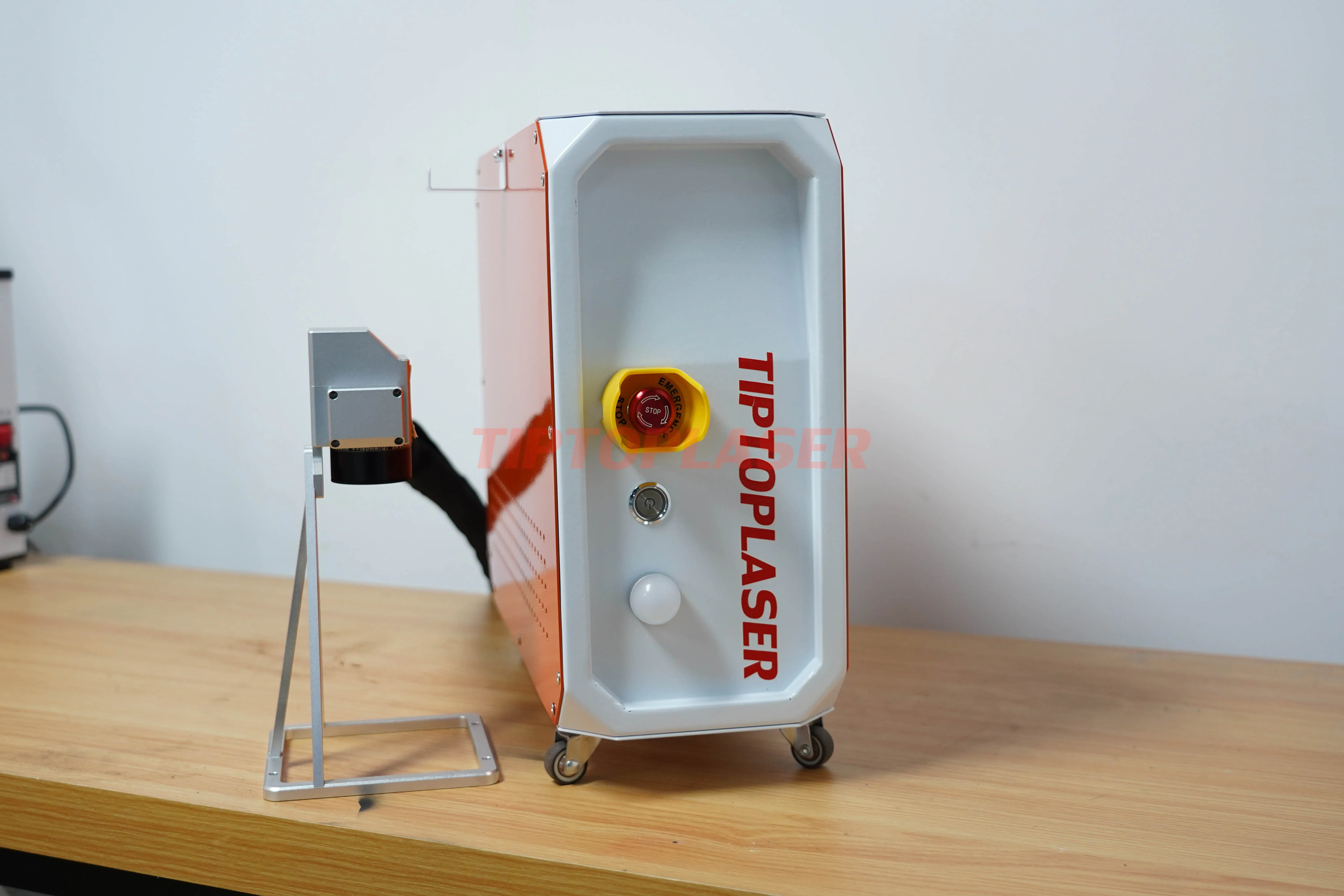 Industrial Oxide Laser Cleaning & Marking/Cutting Machine for Rust Removal on Wood & Aluminum Direct Factory Supply