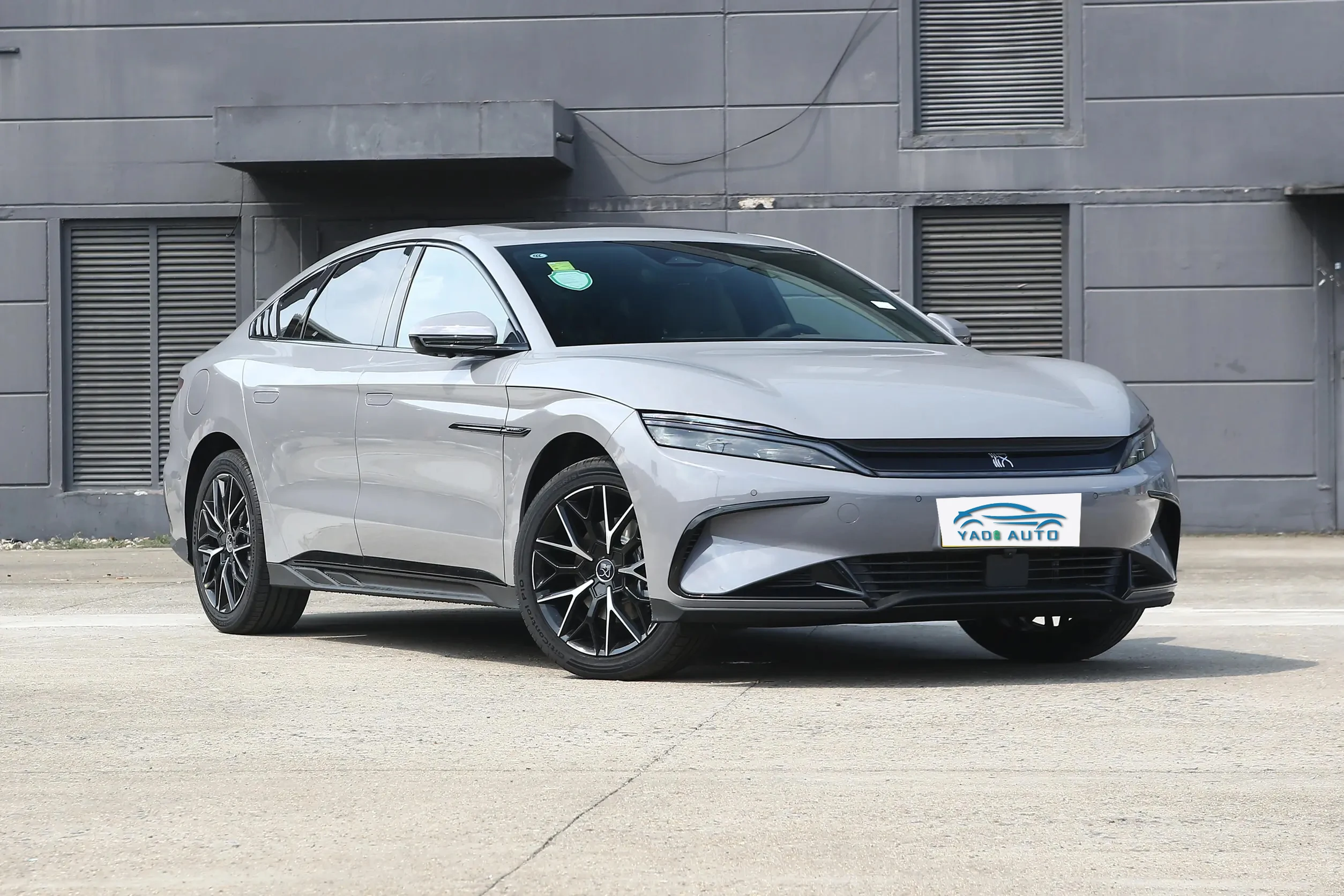 Wholesale 2025 BYD Han EV Flagship Electric Smart Coupe 4WD Sport Sedan with Long Range New Energy Electric Vehicle