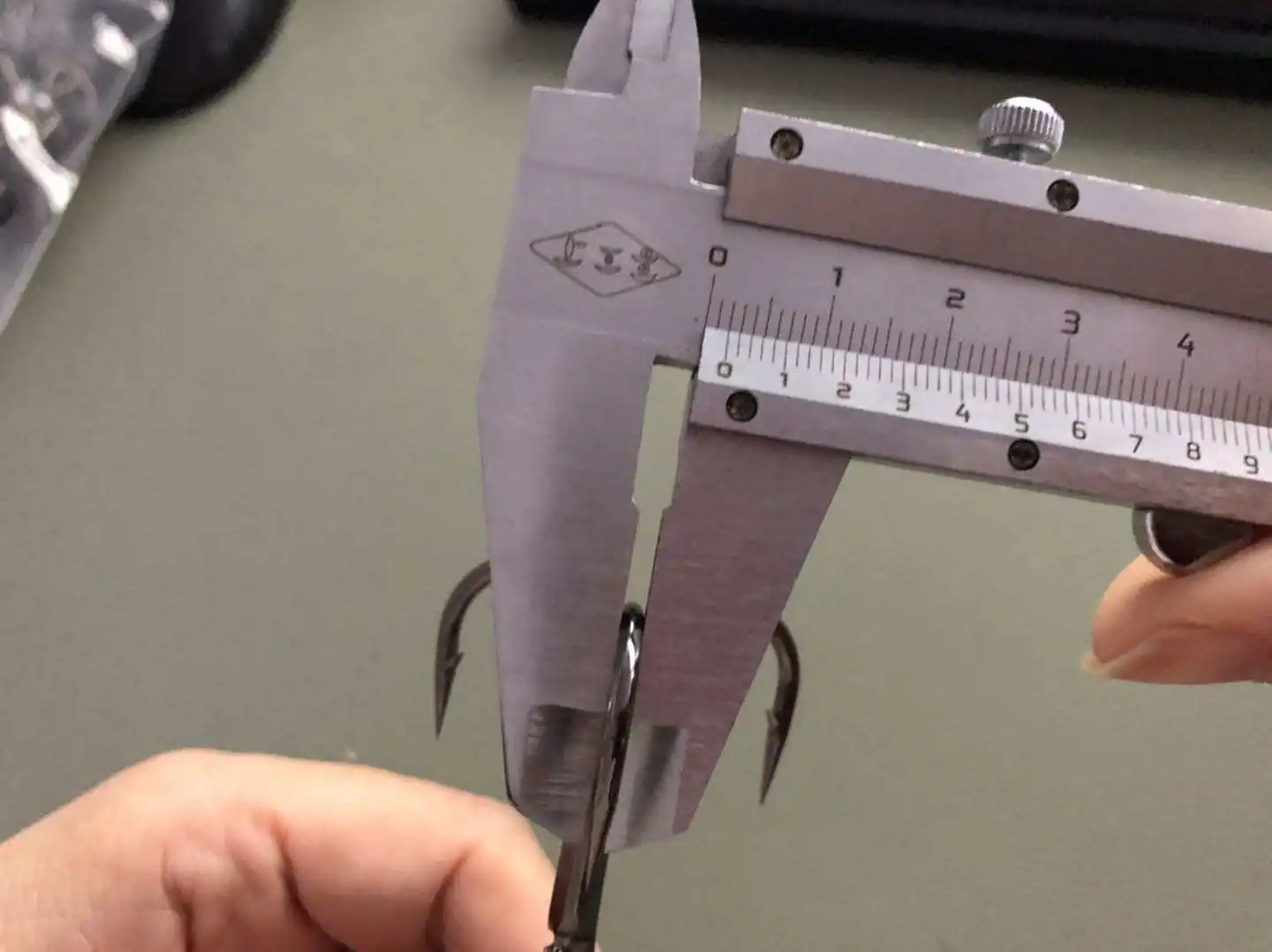 SUPERIORFISHING Big size Treble hooks German Alloy Steel material Rustproof Barbed fishing hooks U6