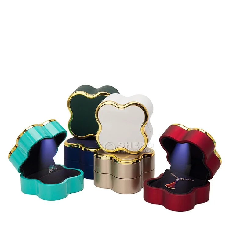 Shero Manufacturer Jewelry Box Plastic Lacquered Painted Four Leaf Clover Custom Led Ring Box Engagement Necklace Box