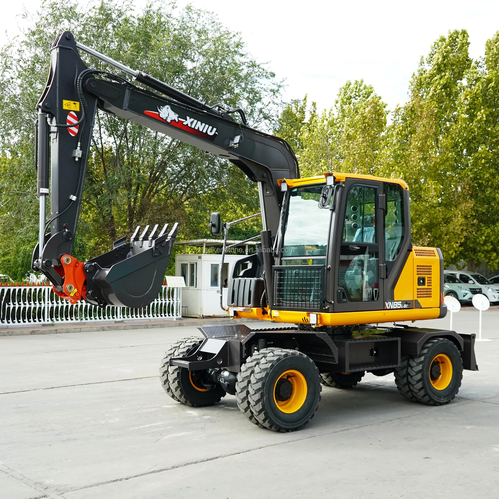 Колесный экскаватор XINIU RHINOCEROS бренд auto drive механический привод 6 тонн 9 10 XN90Y