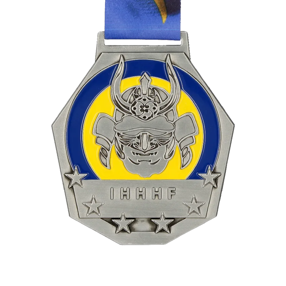 Factory customizable winter sports champion gold medallion fun run climbing luminous medal