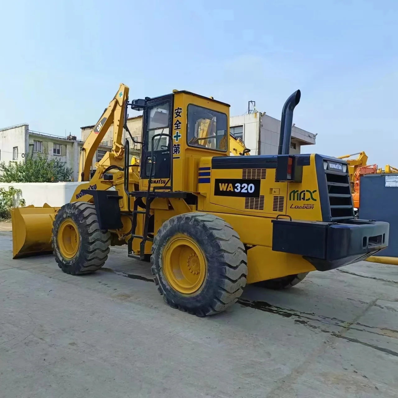 hot sale Japan Komatsu WA320 wheel loader earth moving Used  wheel loader Loading Machine WA320-3 loader