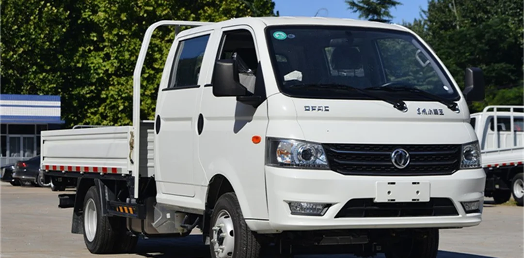 Dongfeng 4X2 3m 90kw Manual Mini Truck With Front Axles 1.5T Rear Axles 3T 6 Wheels
