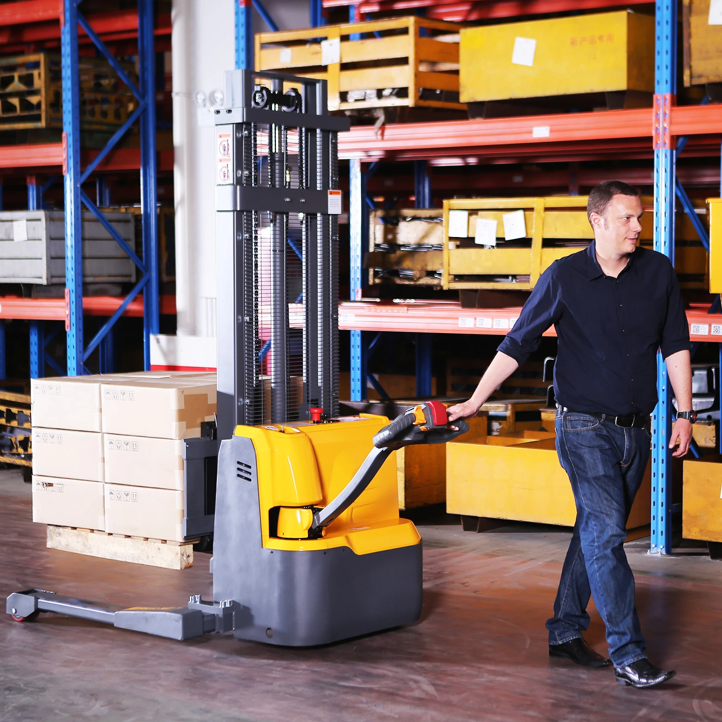 
Xilin Hot Sale 1.6m 2.5m 1000kg 2200lbs Electric Hydraulic Walkie Stacker With Adjustable Legs For Warehouse 