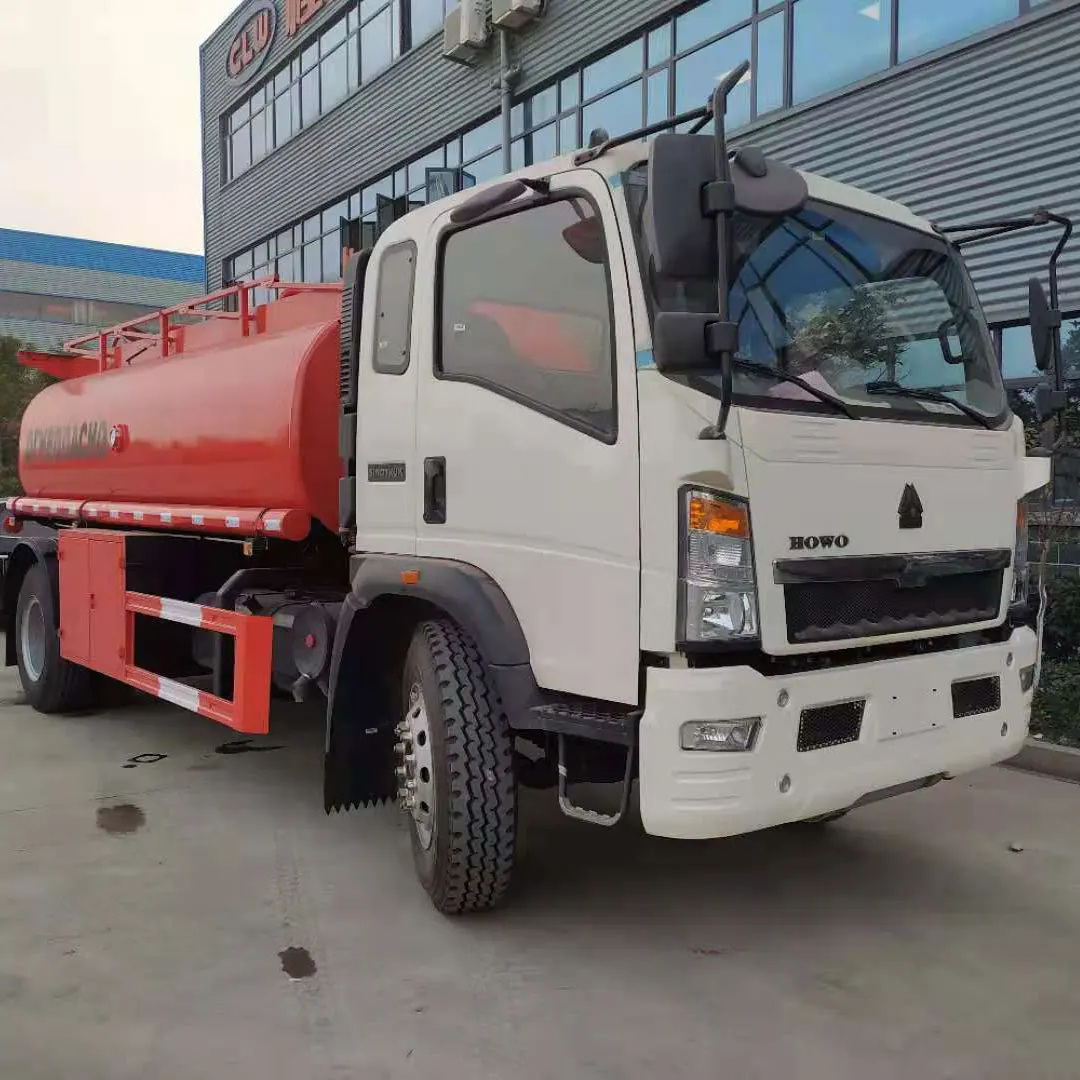 howo 4*2 12 cubic meters  10ton fuel tank truck oil tank truck for sale