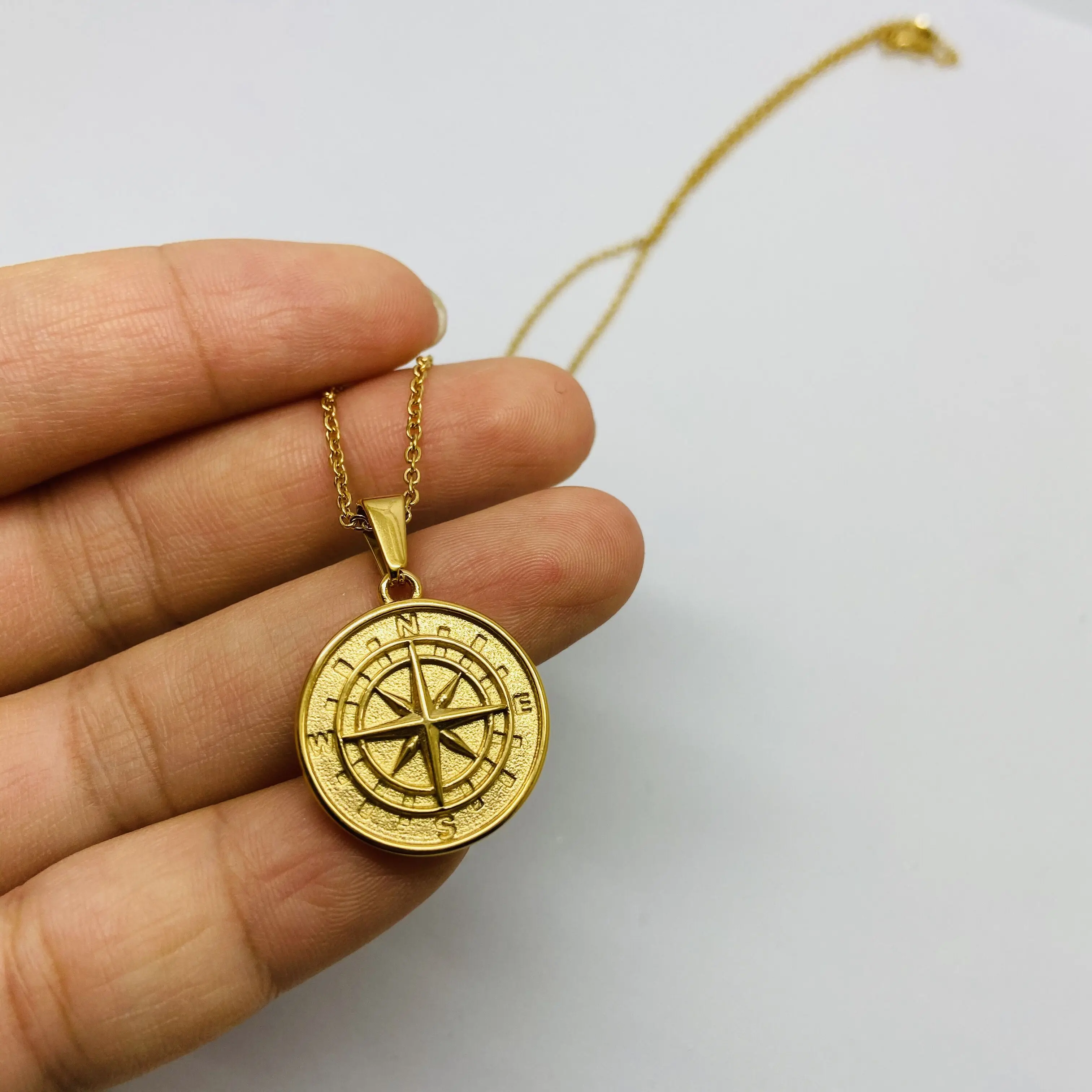 Travel Charm 14k 18k gold compass pendant custom nautical jewelry stainless steel compass north star necklace graduation gift