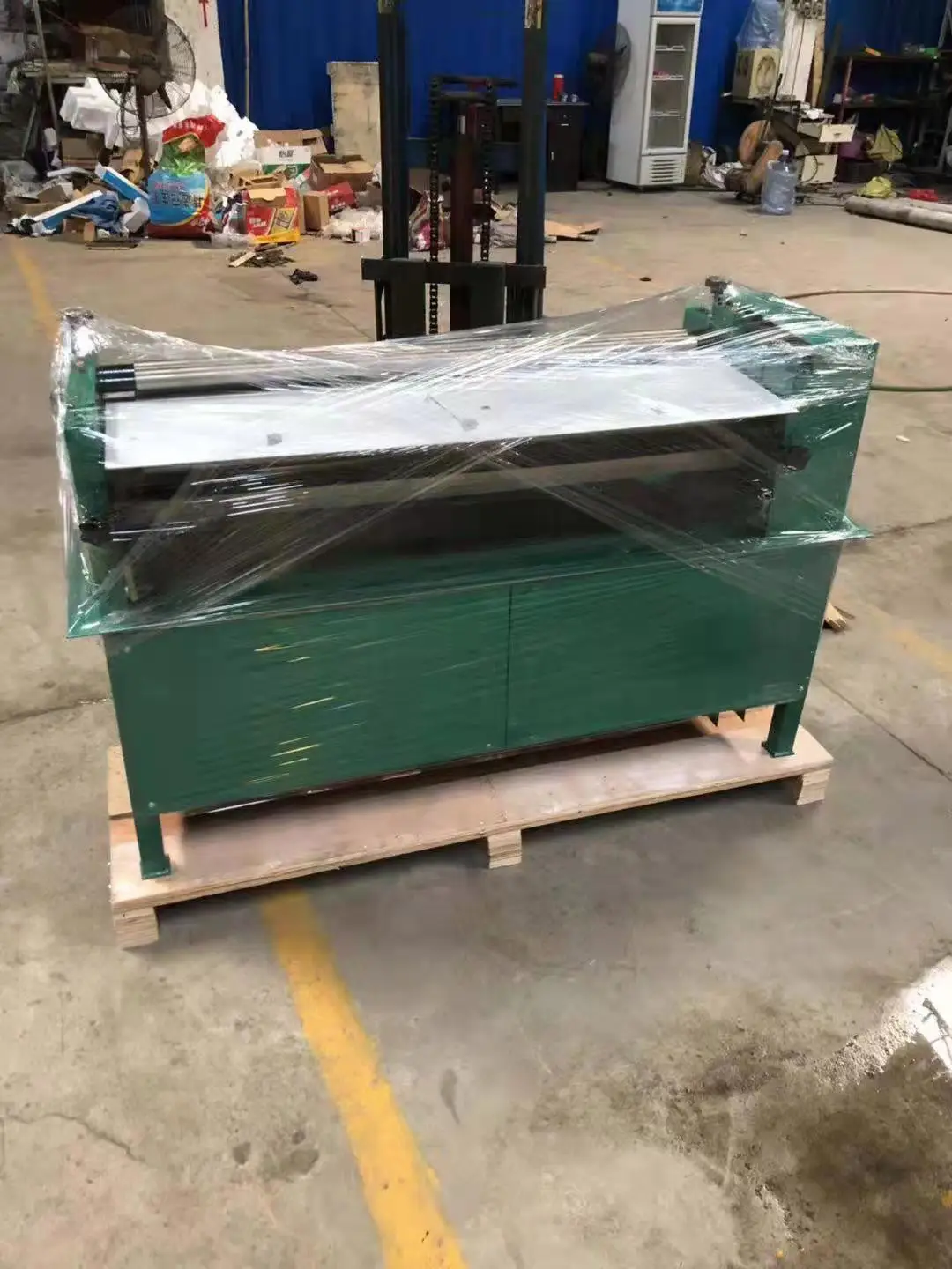 Honggang Glue machine with adjustable glue layer thickness