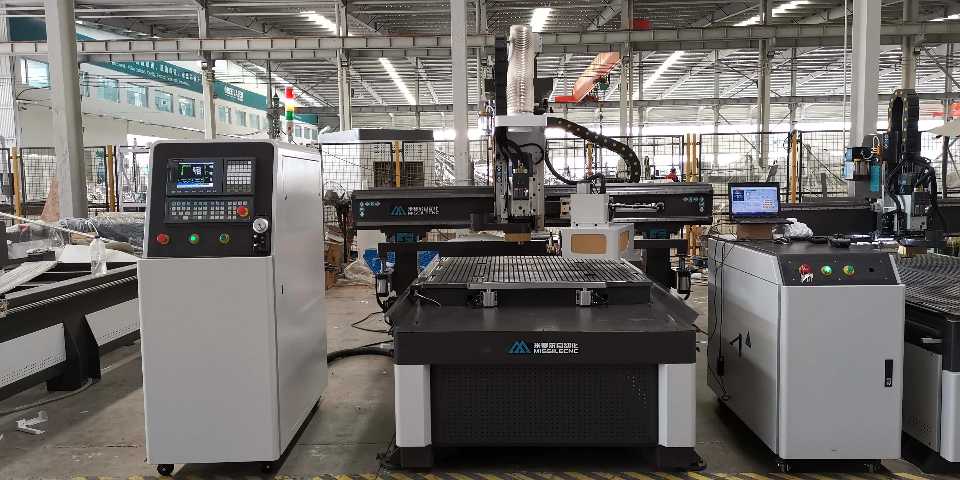 1325 2040 автоматическая загрузка разгрузки кормления маркировка cnc маршрутизатор atc гнездовой станок с несколькими головками гравировка резка