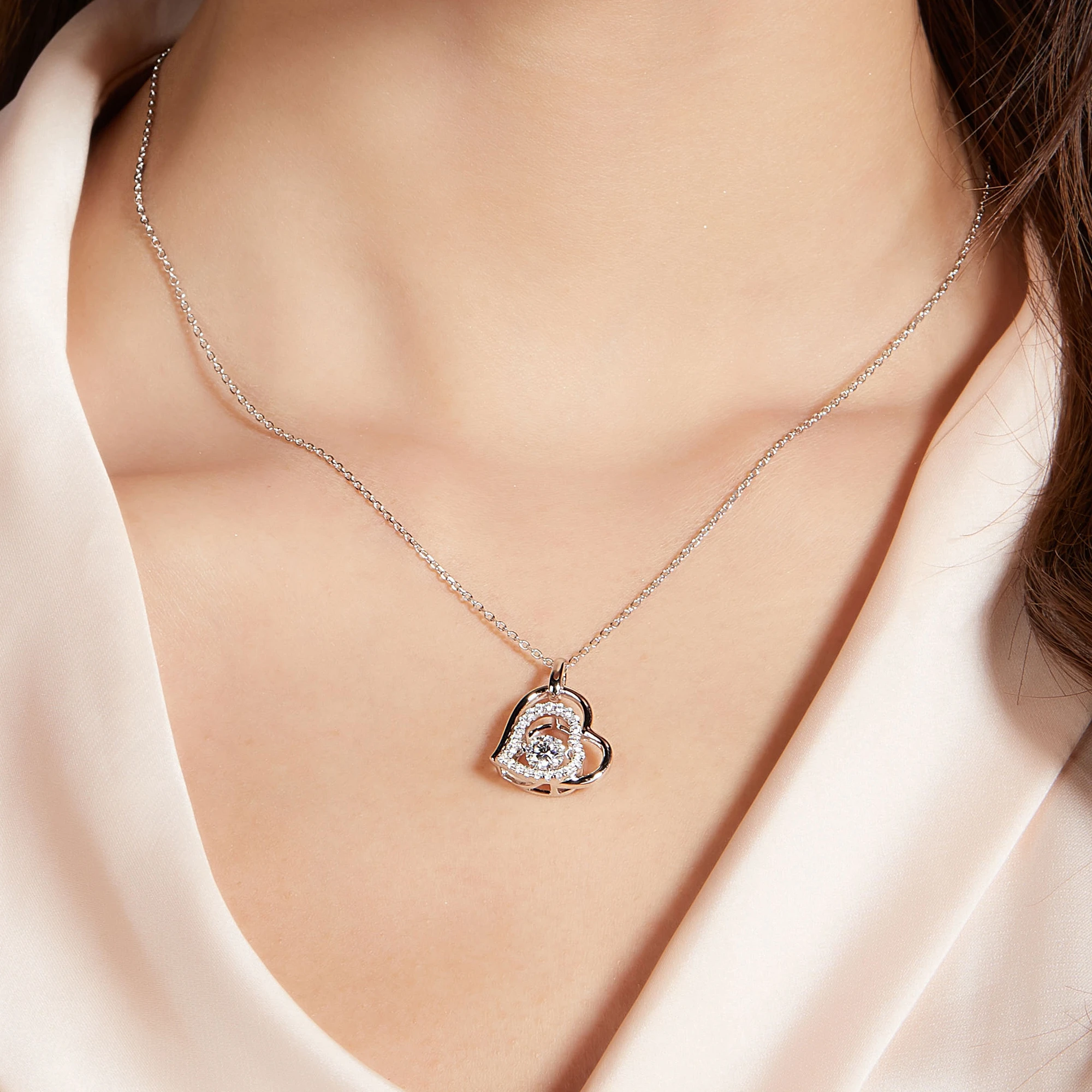 Qianjian Fine Jewelry New Trendy 925 Sterling Silver Lady Women Moissanite Diamond Exquisite Necklace