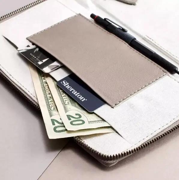 Индивидуальная Обложка для паспорта из натуральной кожи