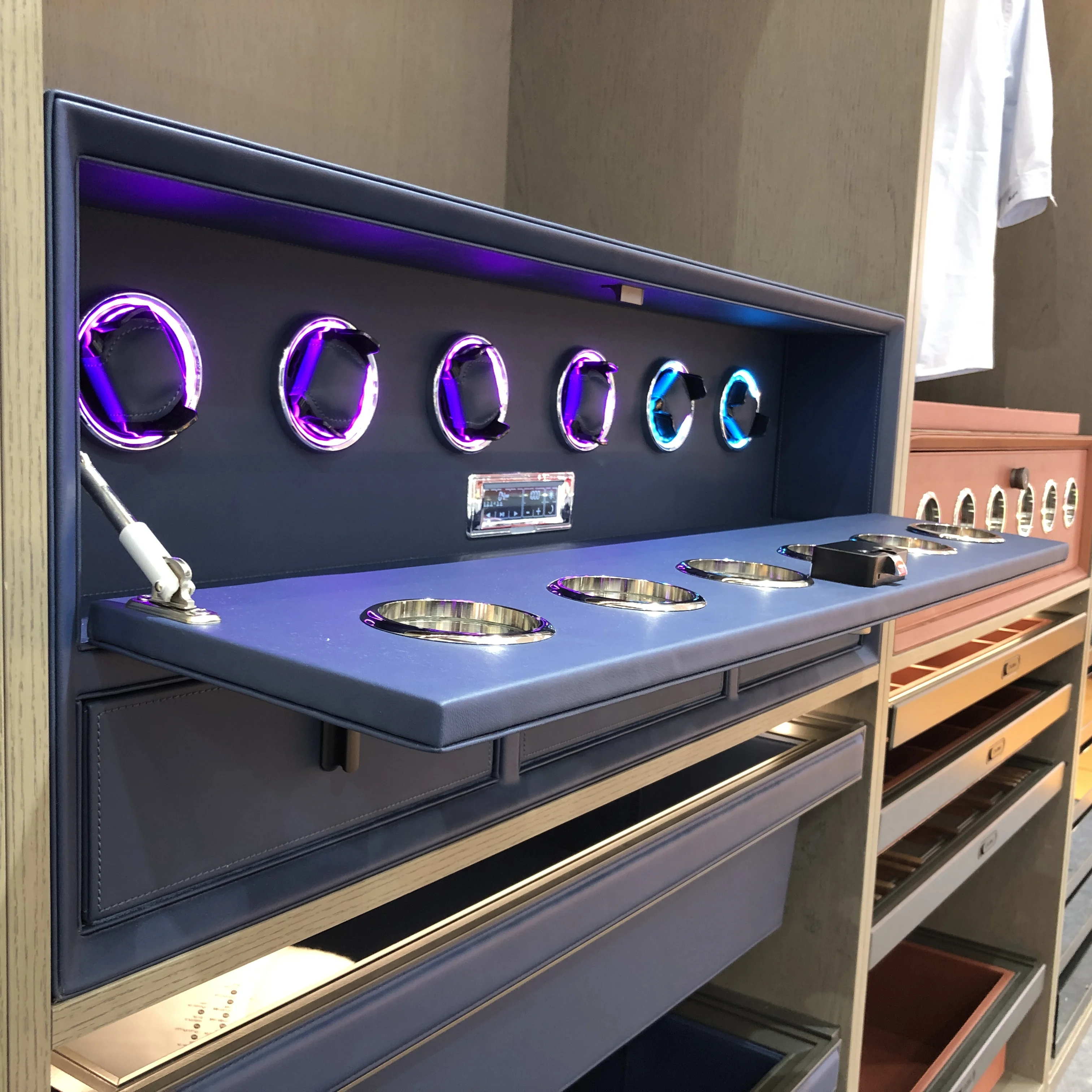 CHENHF Direct Supplier Luxury Automatic Watch Winder Touch Screen Smart Remote Control with Fingerprint Unlock Watch Box