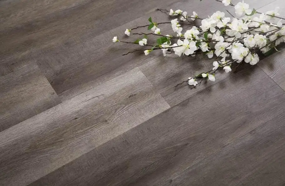 Waterproof SPC Click Plastic Flooring 7mm 8mm Thick Wear Resistant Vinyl with PVC Indoor Use Grain Surface Treatment