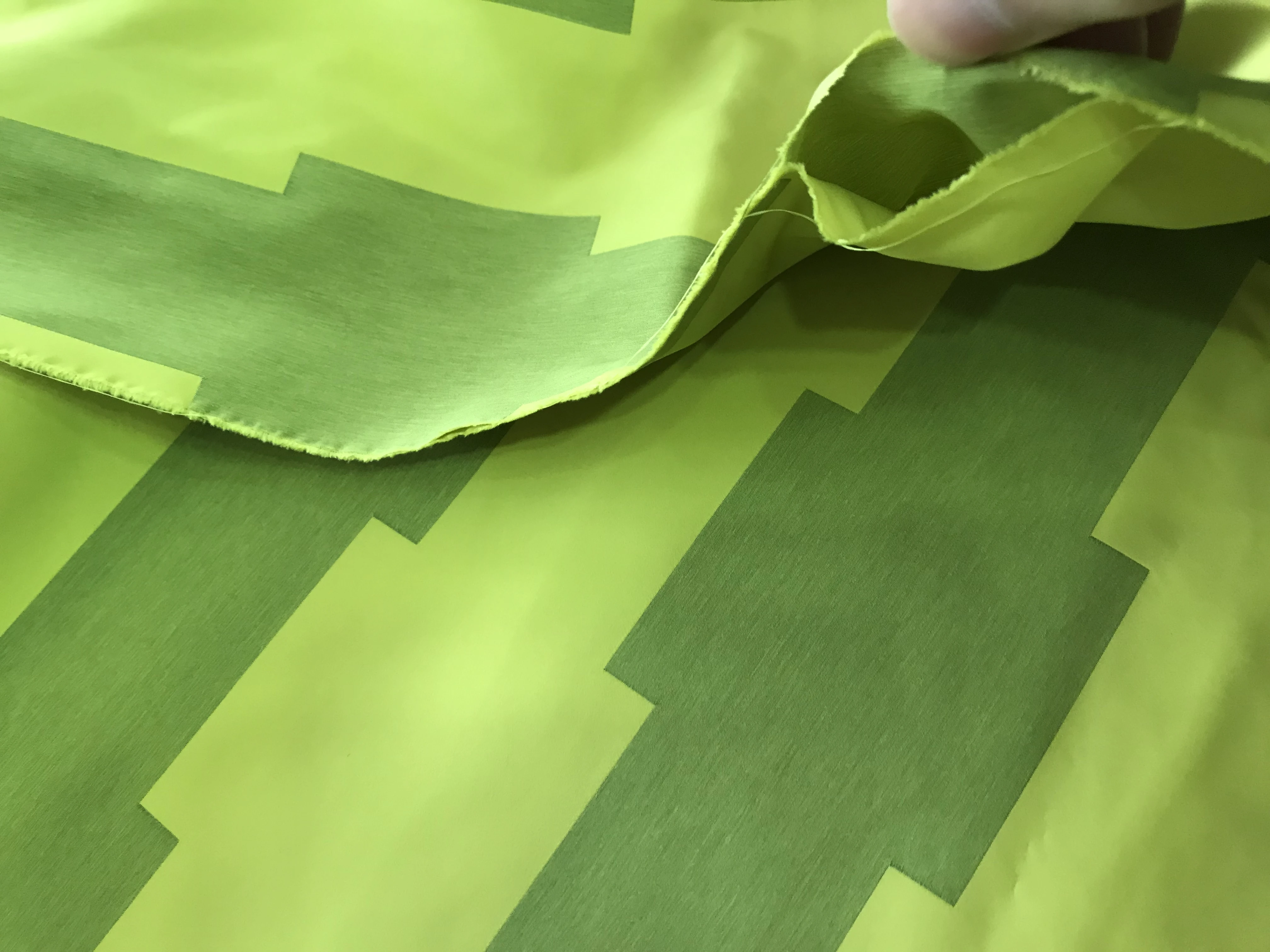 100%polyester waterproof filler quilted down filled fabric used forgarments jacket down coated