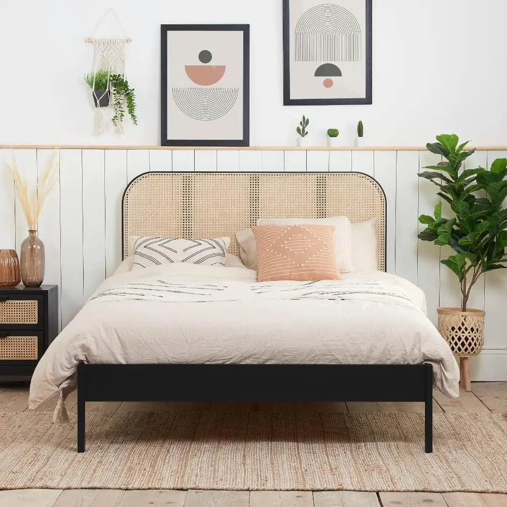 Solid Wood Frame Room Furniture Nordic Rattan Queen Wooden King Size Bed Frame Bed with Rattan Headboard