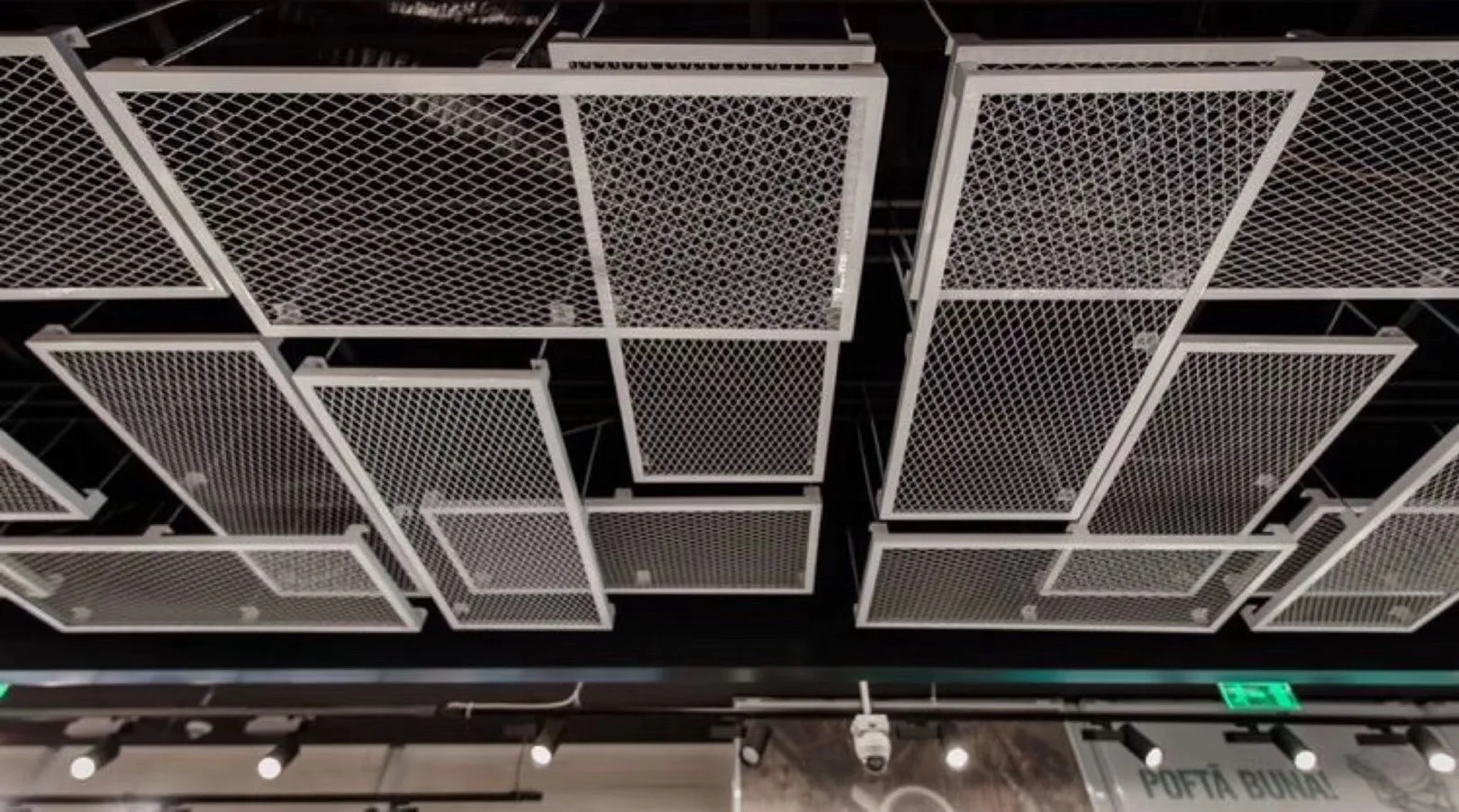 Expanded Aluminum Mesh Ceiling for Gymnasium Decoration