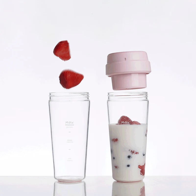 2021 high quality 300ml borosilicate glass bottle magnetic usb charger mini  electric portable fruit juice blender