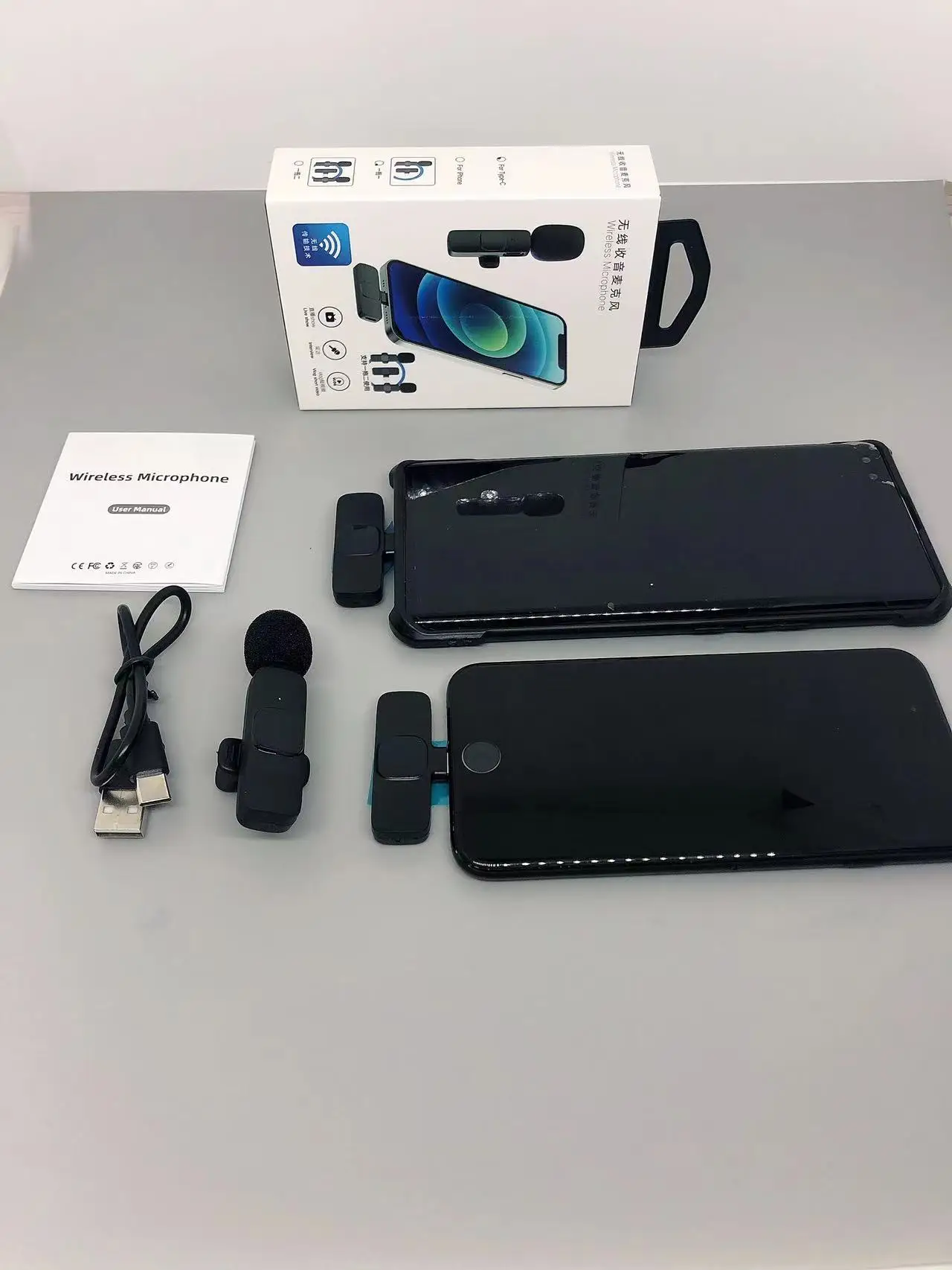 2022 New Mini Mobile Lapel Microphone Live Streaming Vlog  for IOS Android Smartphone Wireless Lavalier Microphone 2 receivers