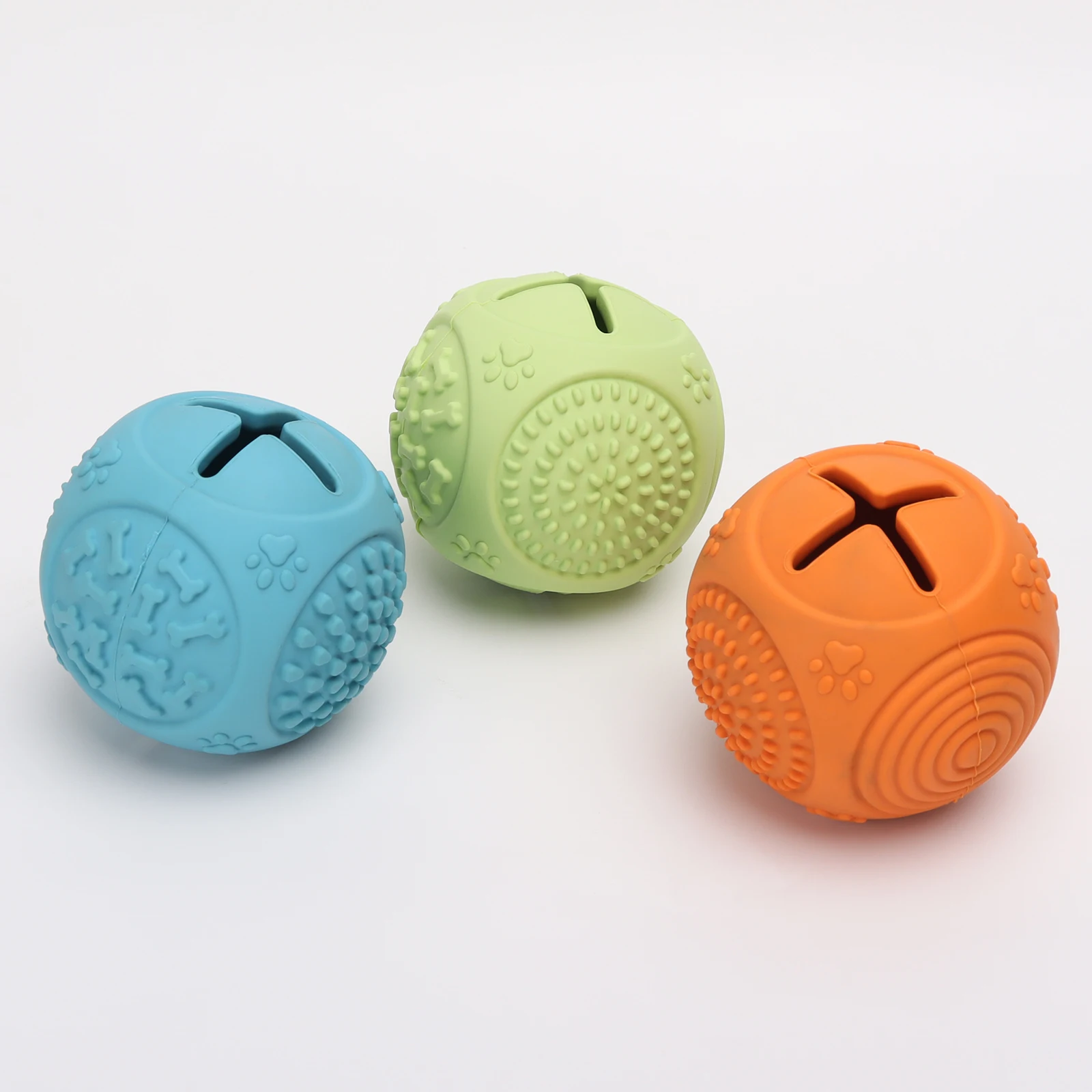 Durable Rubber Pet Chew Toy Ball New Design Sustainable Tooth Cleaning Toy for Cats and Dogs