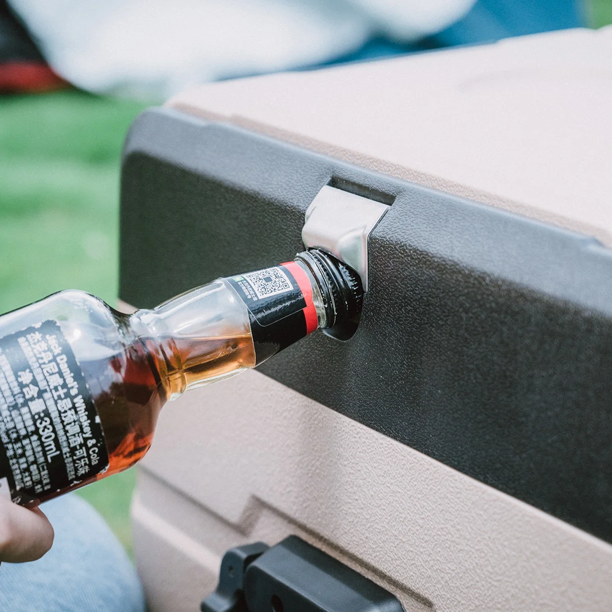 MU New TAW35 35L Durable Wheels Solar Power Car Camping Fridges Freezer With Detachable Battery For Home Truck