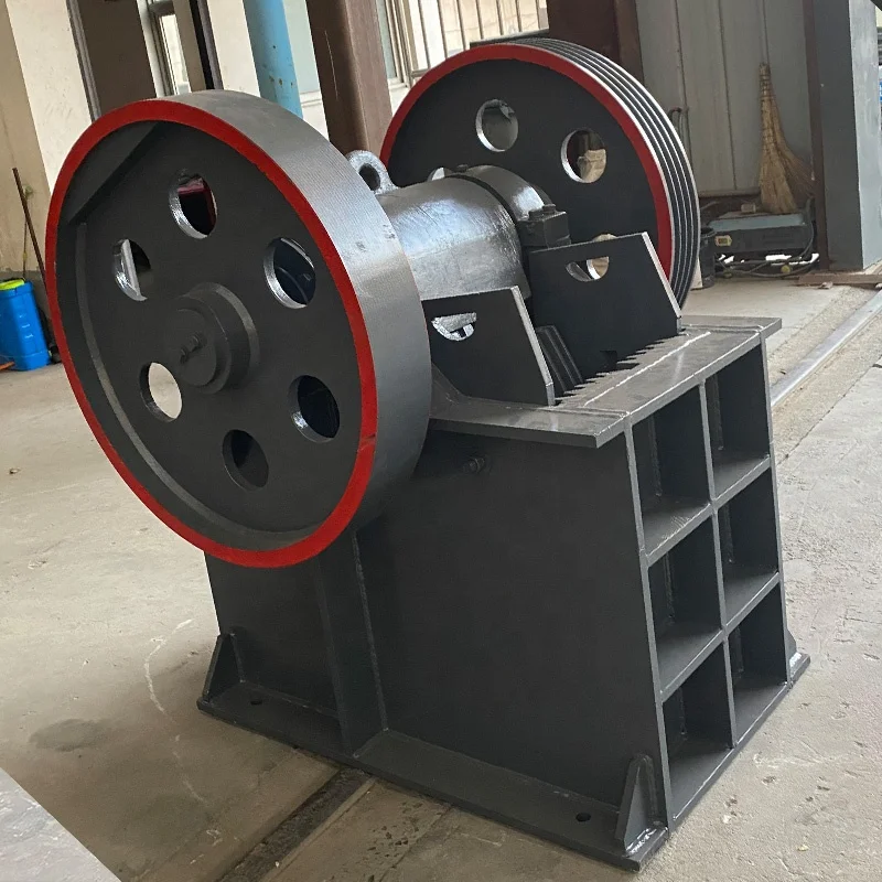 Small size mining clay soil concrete gravel brick crushing machine mini scale portable quarry rock stone jaw crusher plant price